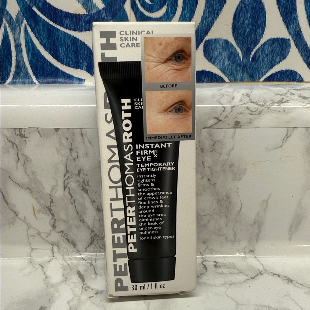 Peter Thomas Roth Instant FirmX Eye Tightener - Black and White
